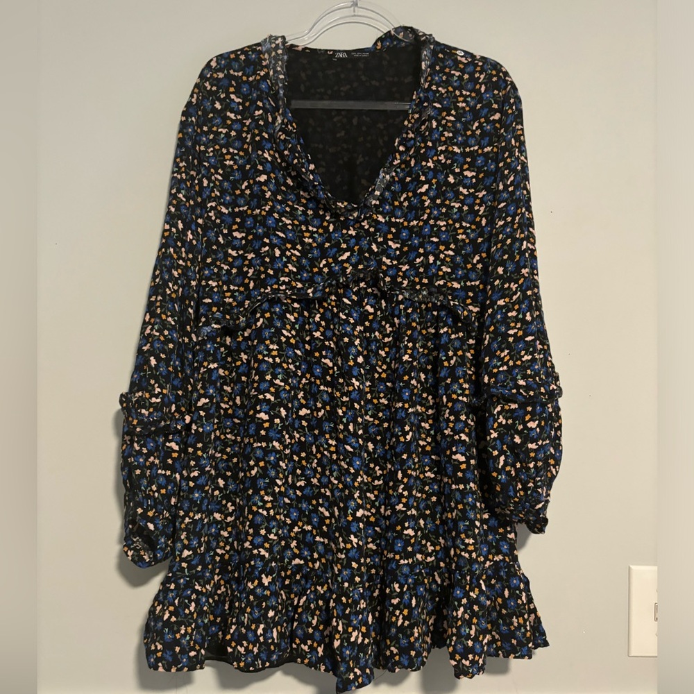 Zara  Ruffle Floral Long Sleeve V-Neck
Mini Dress Women's Size L
